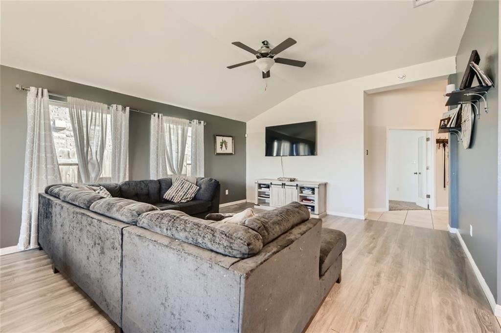 349 Tailwind Dr - Photo 2
