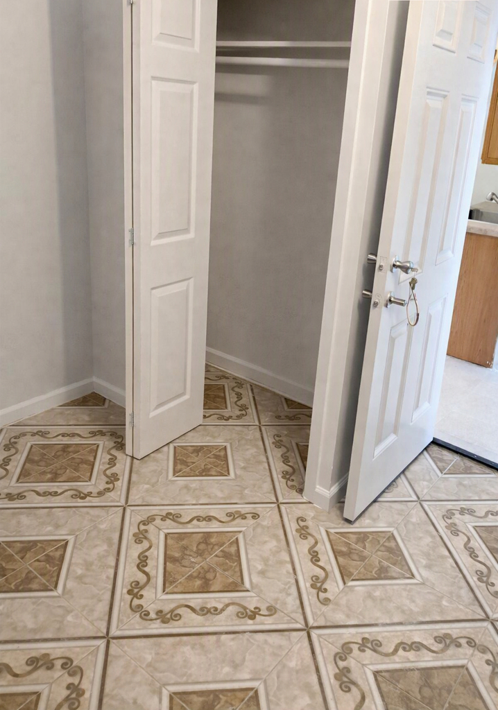 1 BR Apartment in Bronx - Photo 2