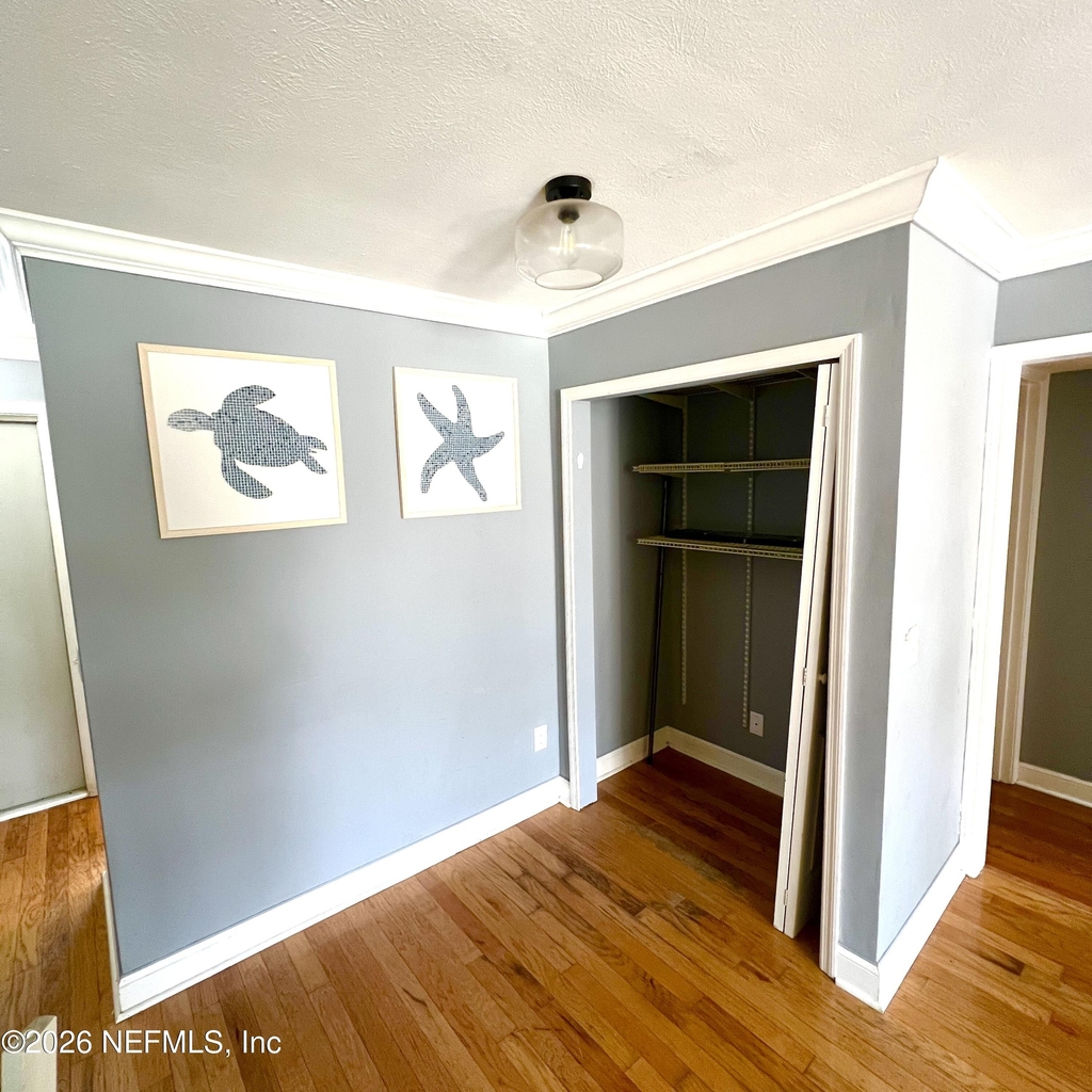 2043 Dunsford Terrace - Photo 8