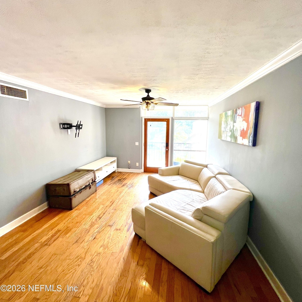 2043 Dunsford Terrace - Photo 0