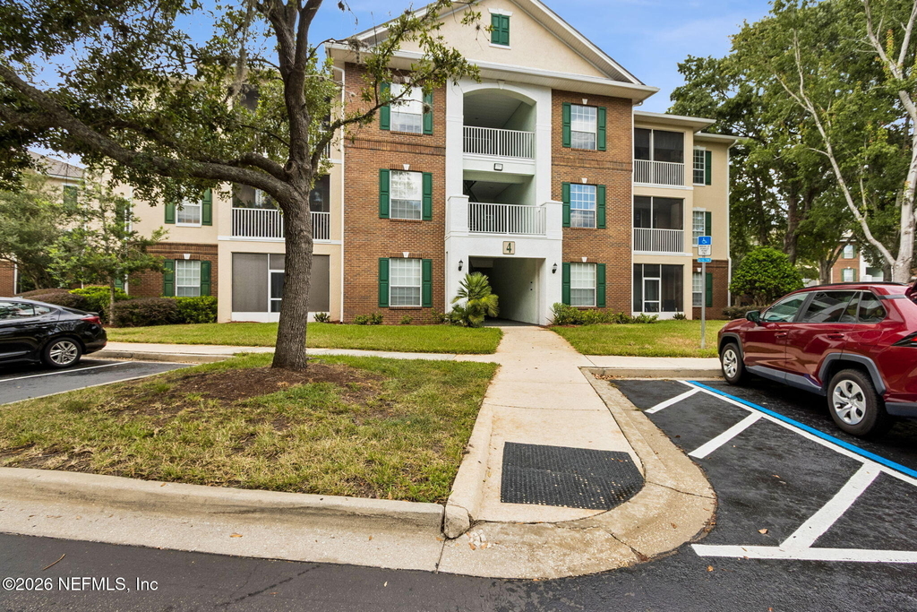 785 Oakleaf Plantation Parkway - Photo 0