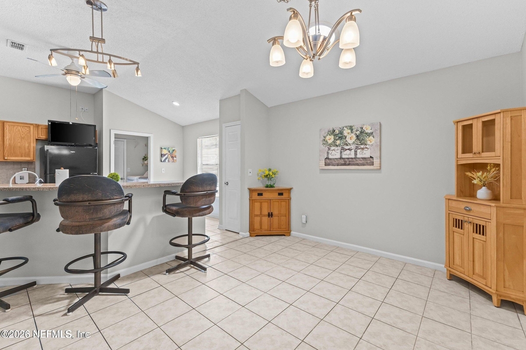 9109 Mountaintop Court - Photo 11