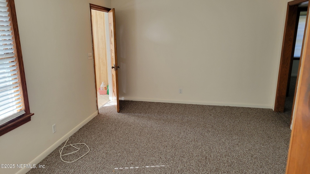 4505 Clinton Avenue - Photo 6