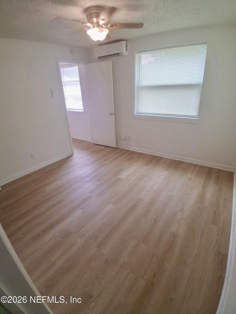 7913 Hare Avenue - Photo 5