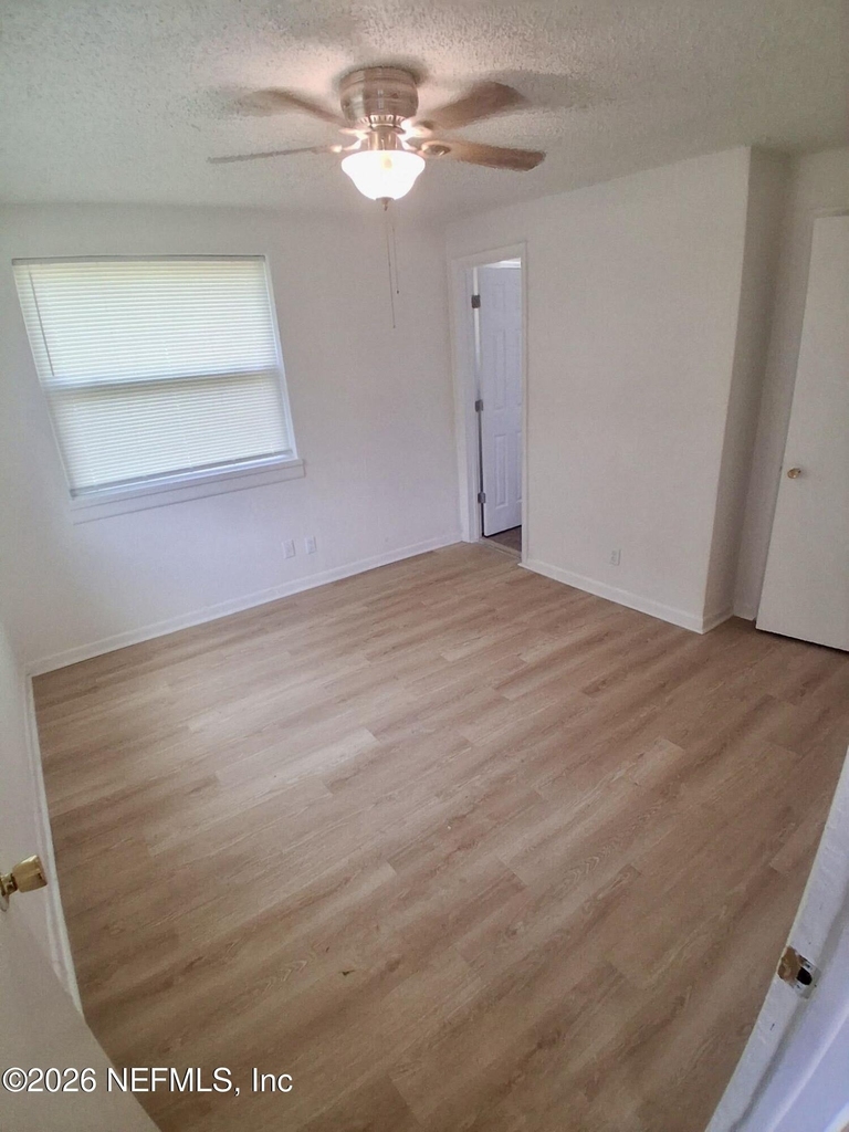 7913 Hare Avenue - Photo 8