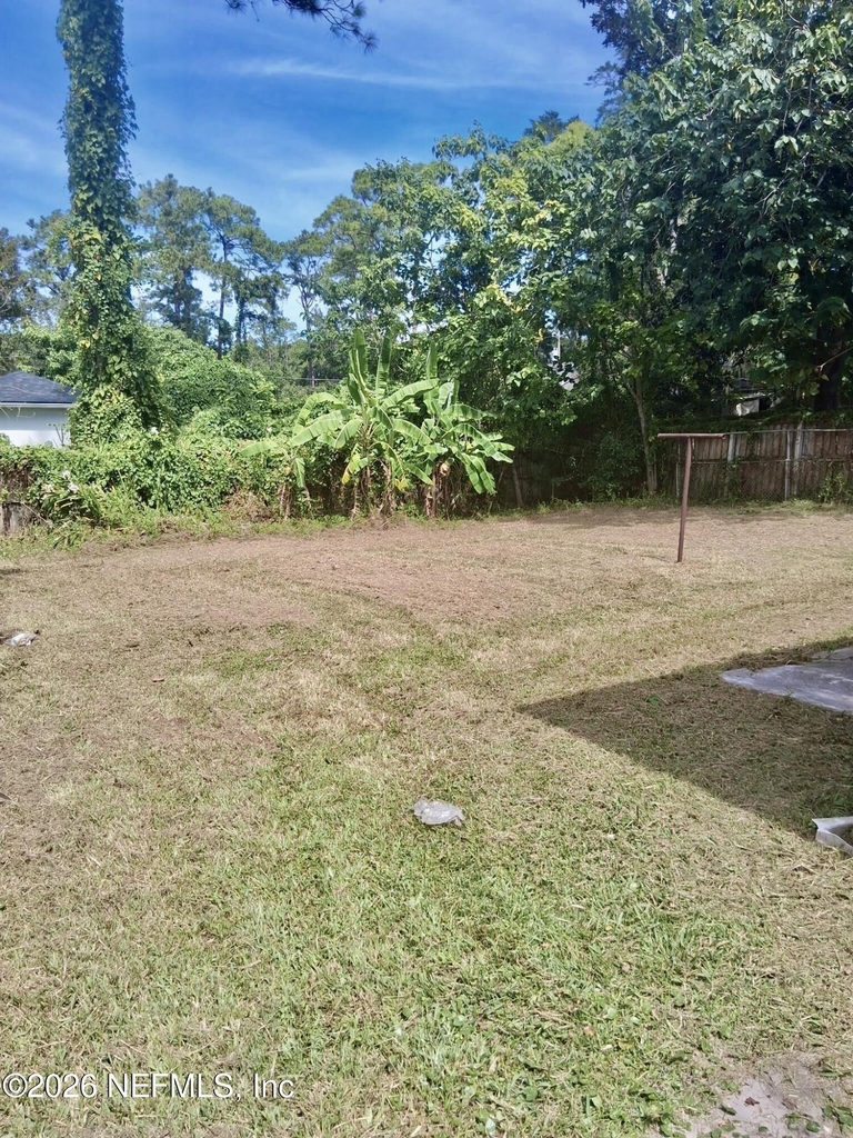 7913 Hare Avenue - Photo 10