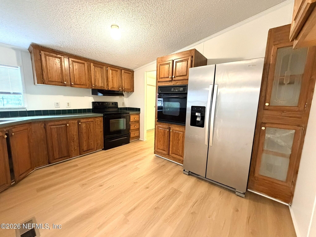 530 Ellison Road E - Photo 7