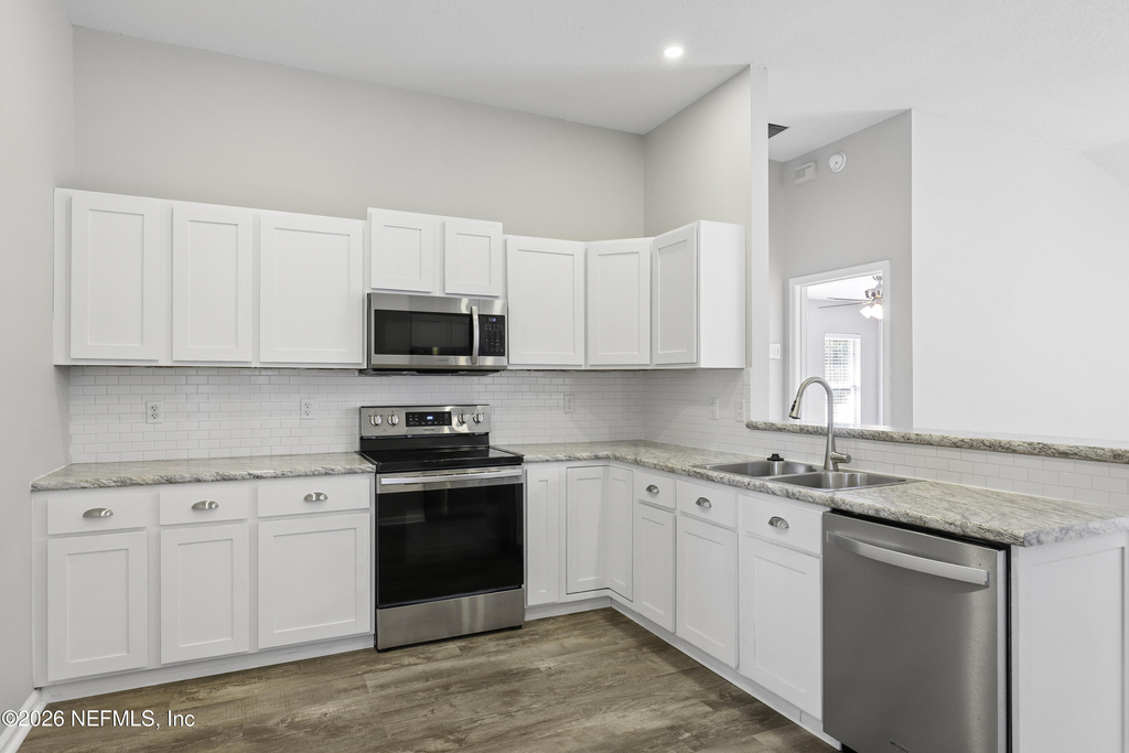 1760 Chandelier Circle W - Photo 8