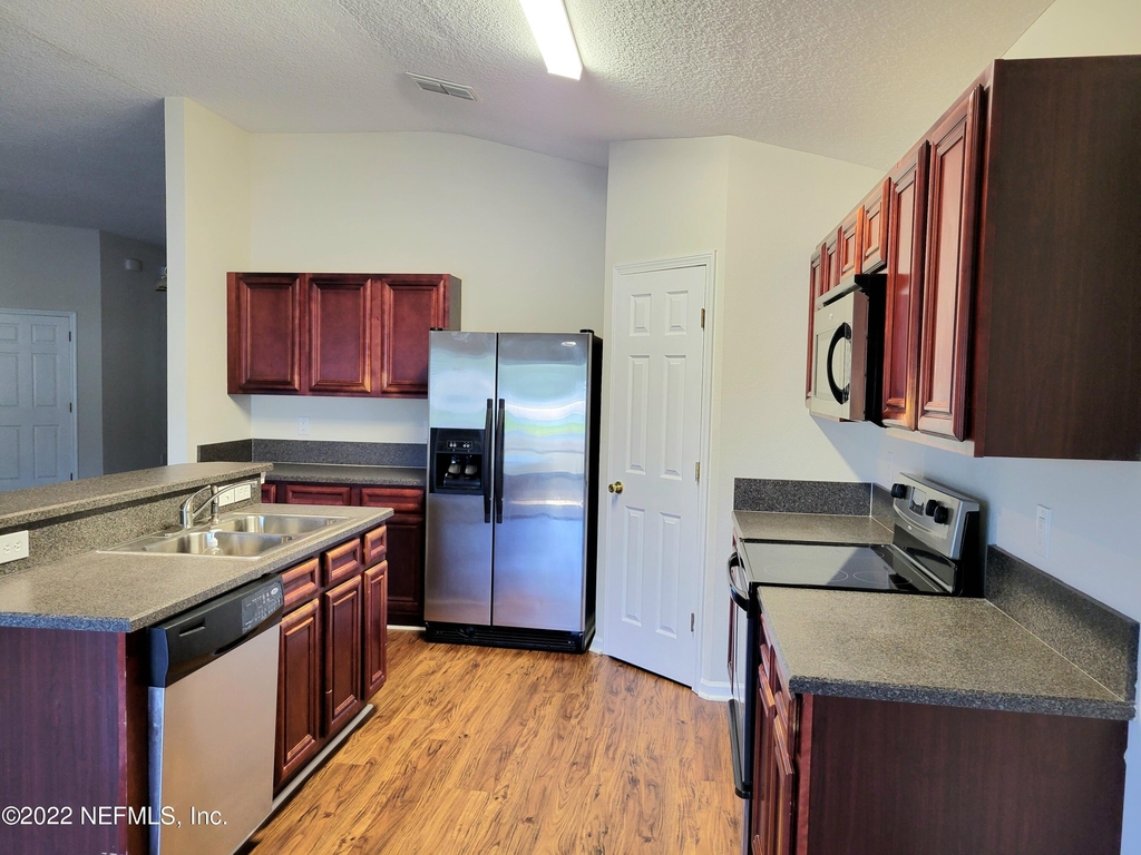 269 Capiso Court - Photo 6