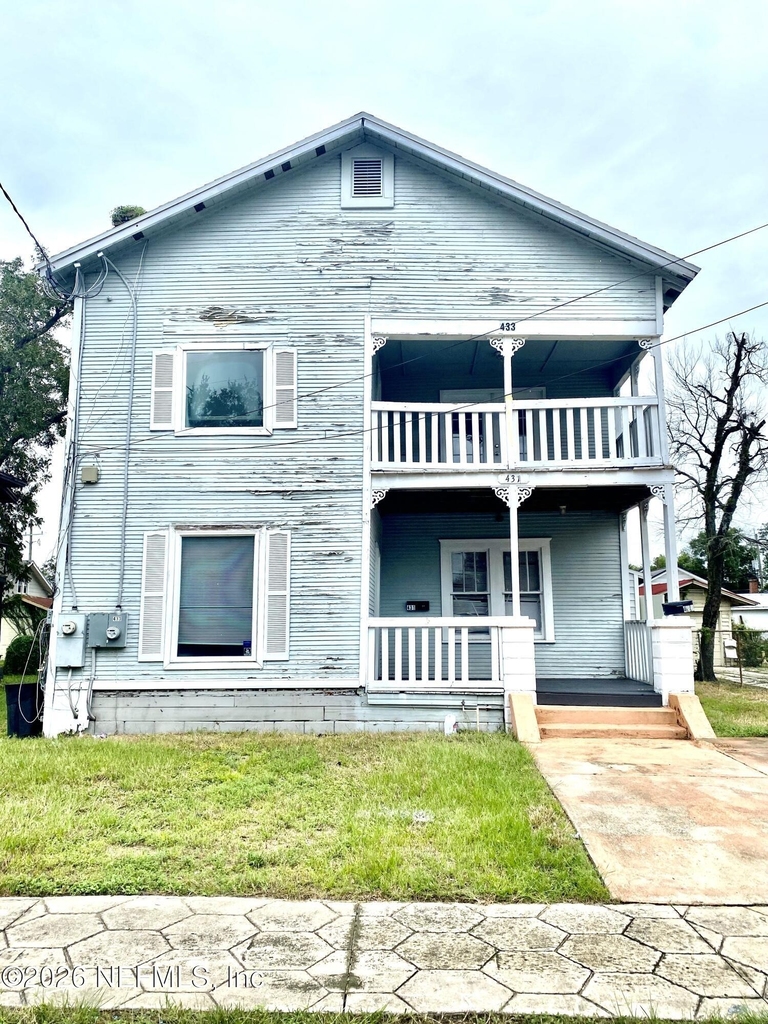 431 W 16th Street - Photo 1