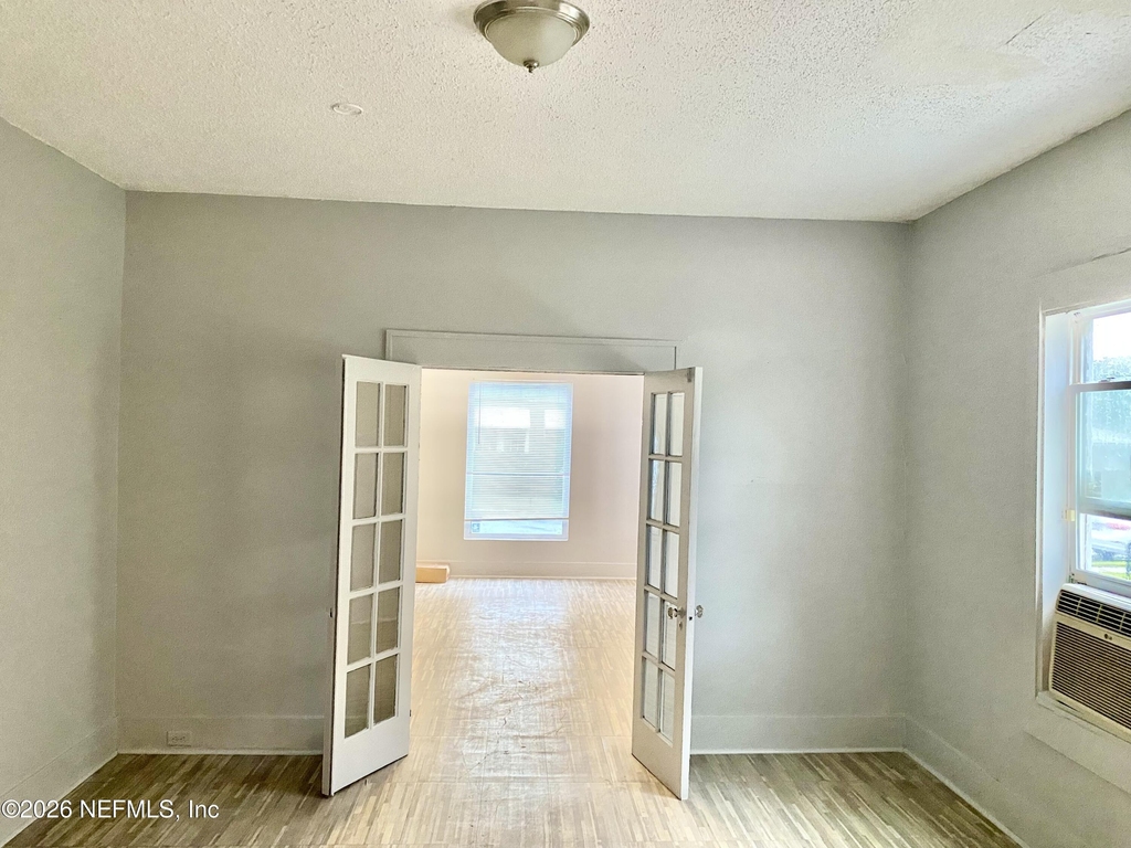 431 W 16th Street - Photo 3