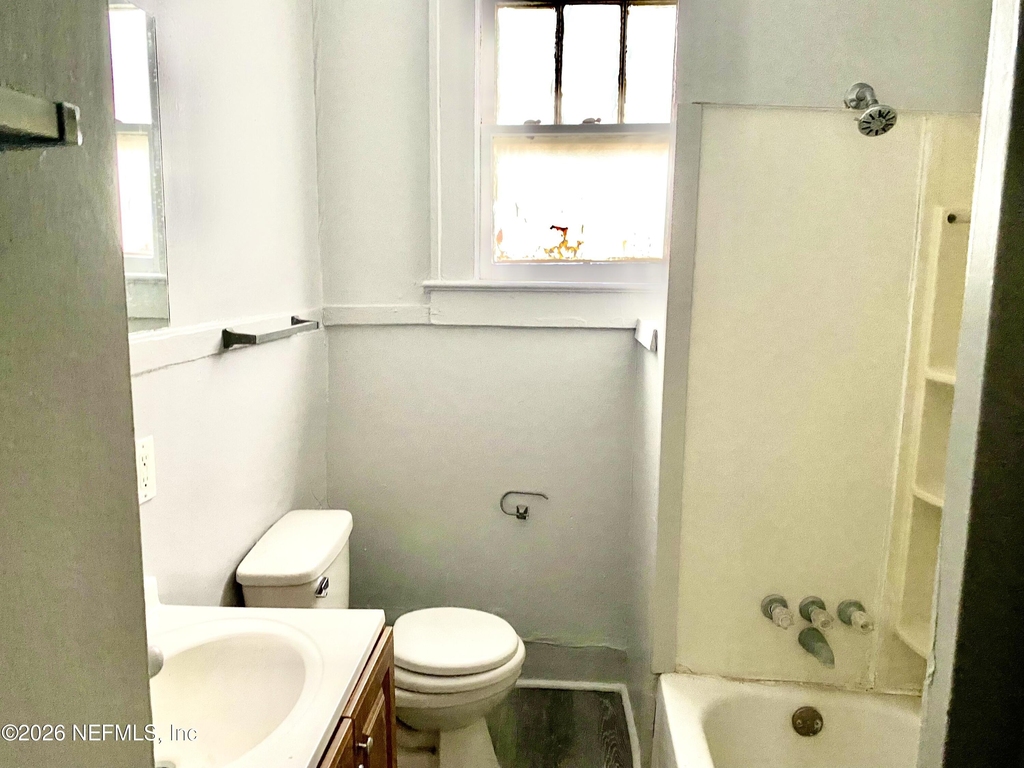431 W 16th Street - Photo 8
