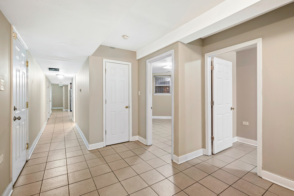 4851 S Prairie Avenue - Photo 1