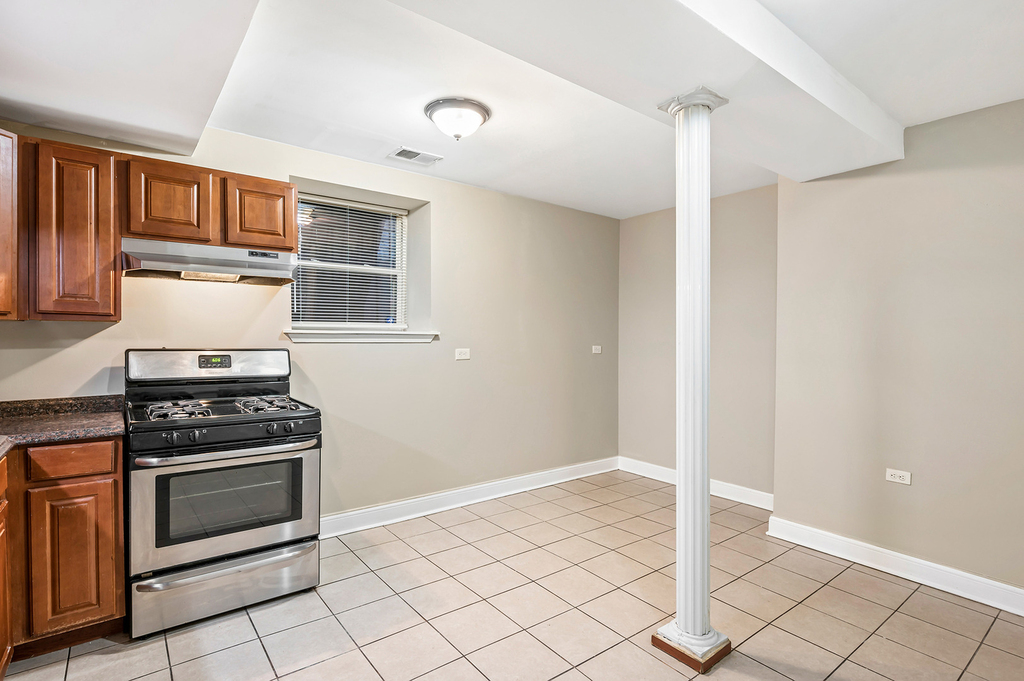 4851 S Prairie Avenue - Photo 9