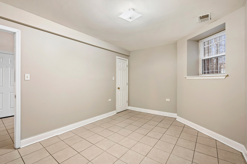 4851 S Prairie Avenue - Photo 7