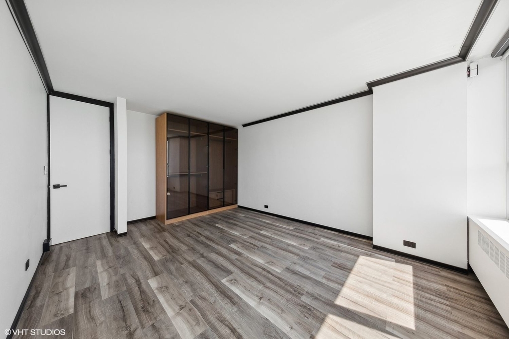 4800 S Chicago Beach Drive - Photo 18