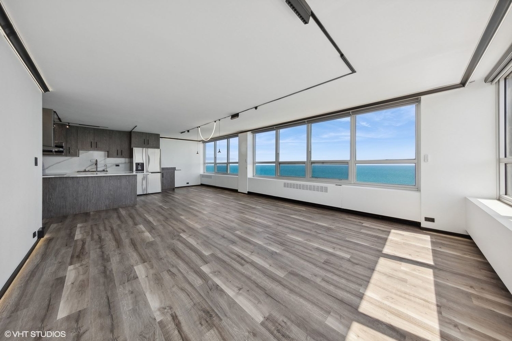 4800 S Chicago Beach Drive - Photo 2