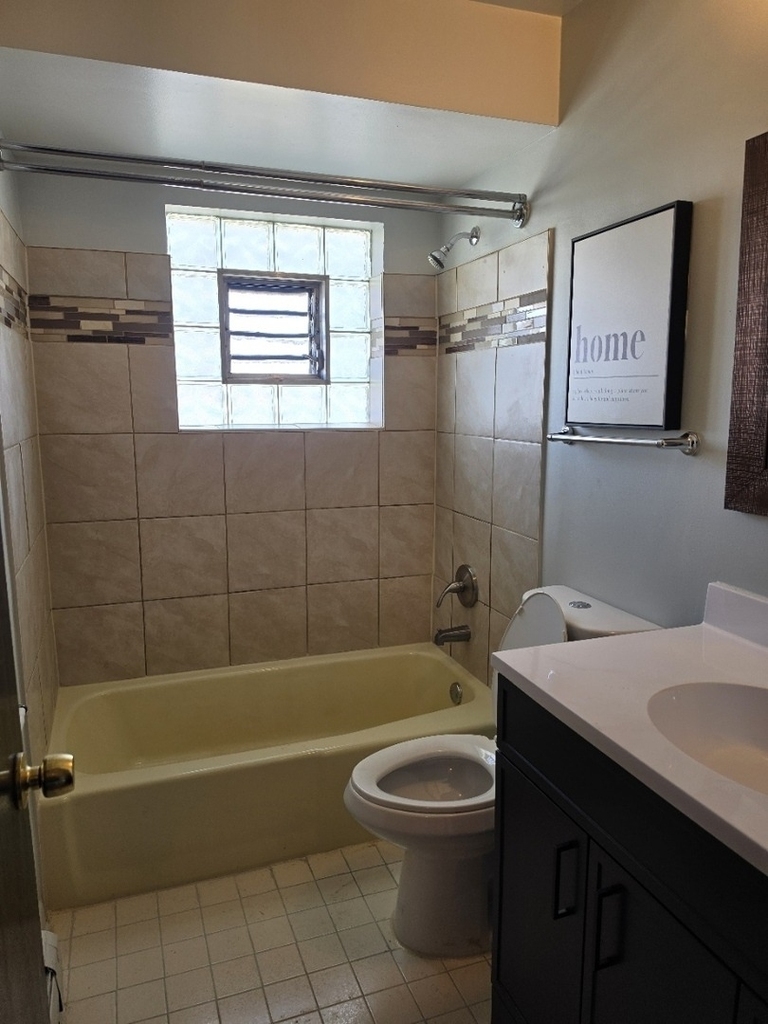 372 Yates Avenue - Photo 3