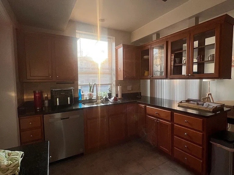 5726 N Mozart Street - Photo 7