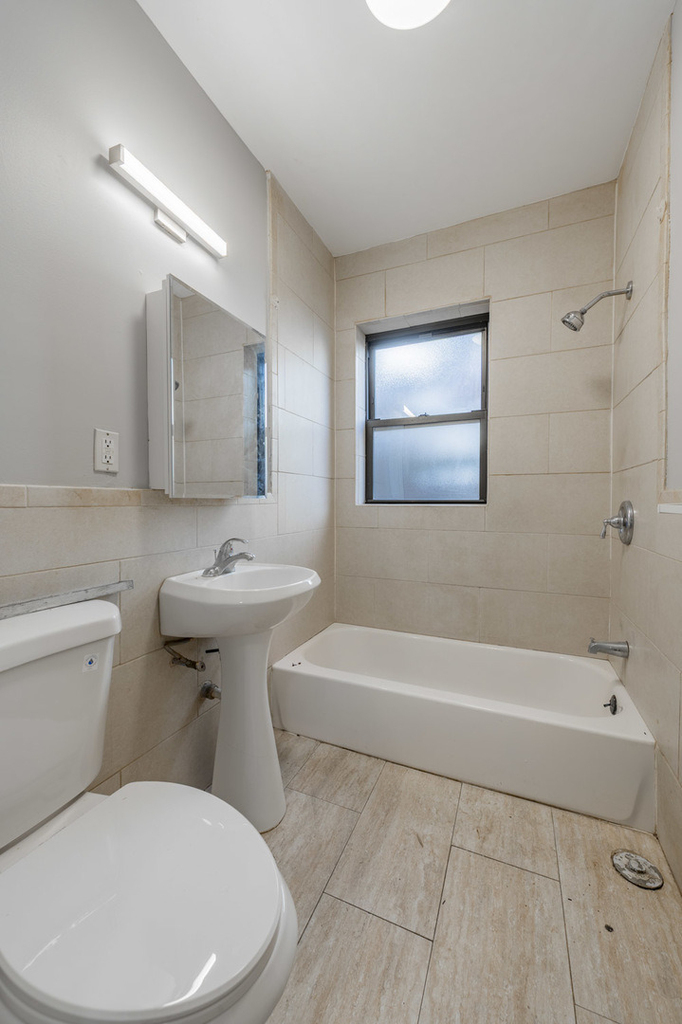 2054 W Arthur Avenue - Photo 7