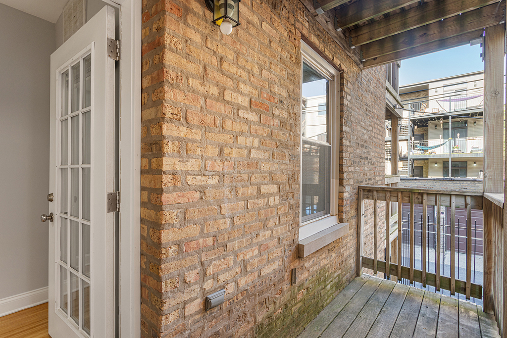 7730 N Ashland Avenue - Photo 12
