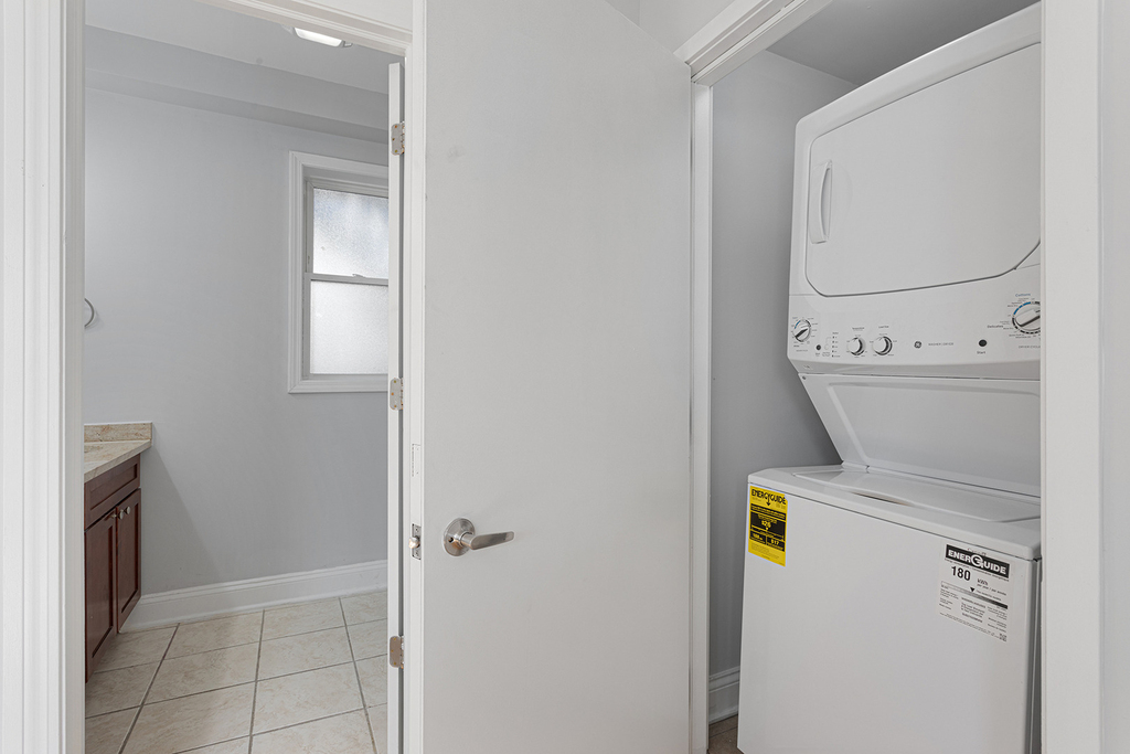 7730 N Ashland Avenue - Photo 9