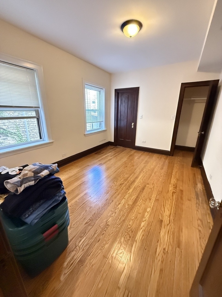 4950 N Albany Avenue - Photo 11