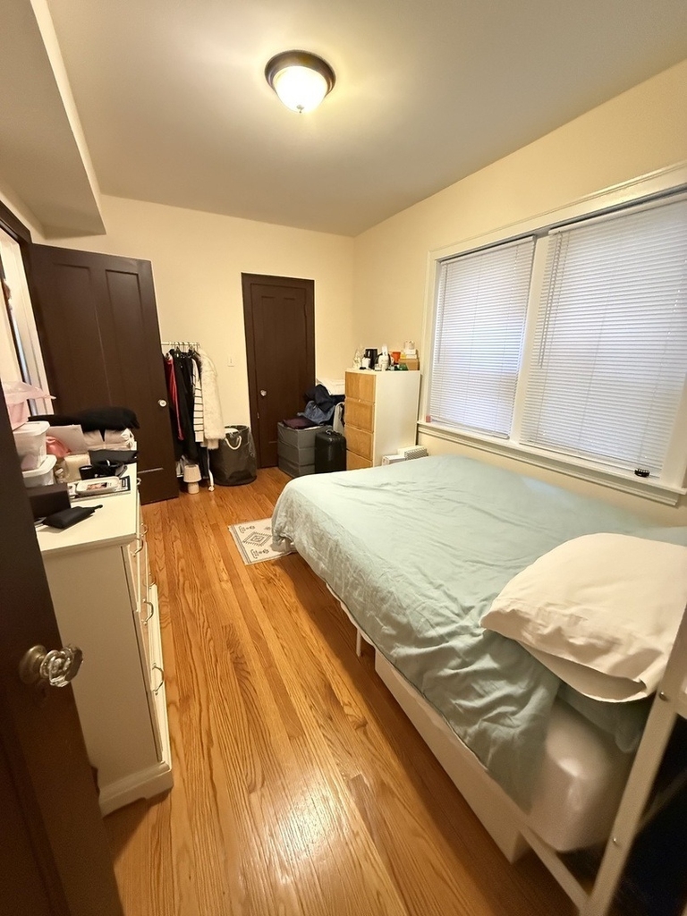 4950 N Albany Avenue - Photo 6
