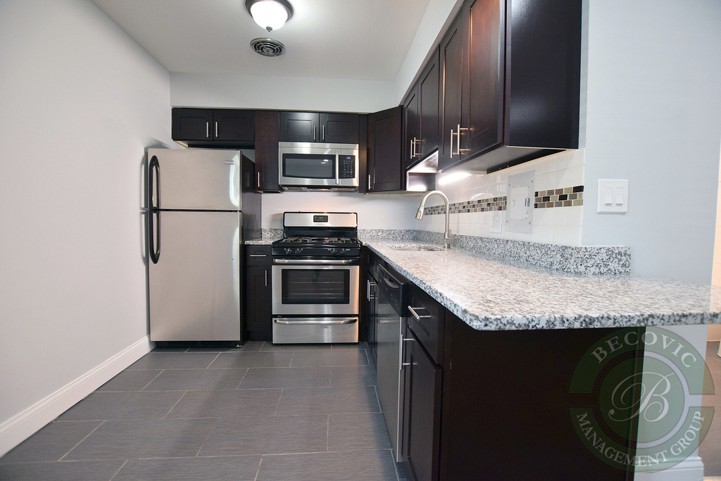 6201 N Kenmore Avenue - Photo 4