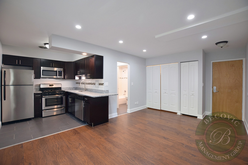 6201 N Kenmore Avenue - Photo 3
