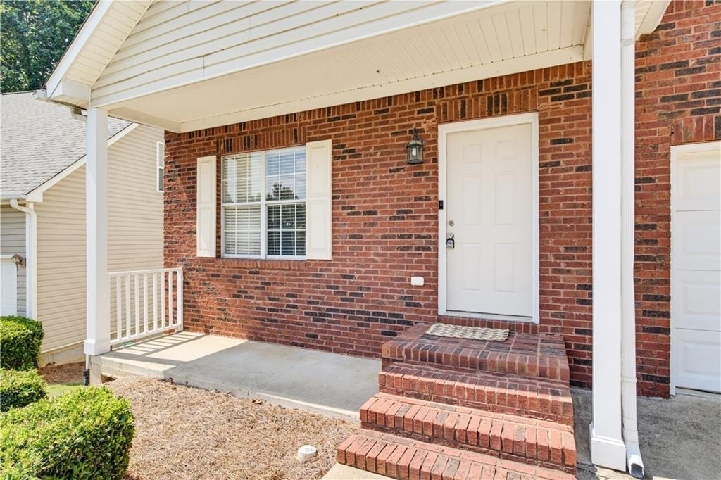 181 Stoneforest Drive - Photo 2