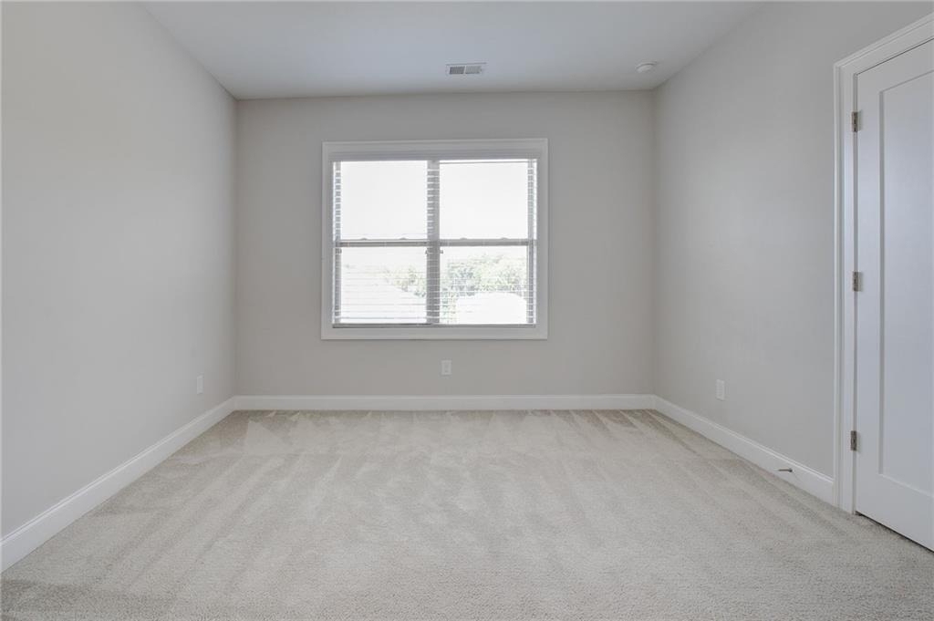 640 Hanlon Way - Photo 27