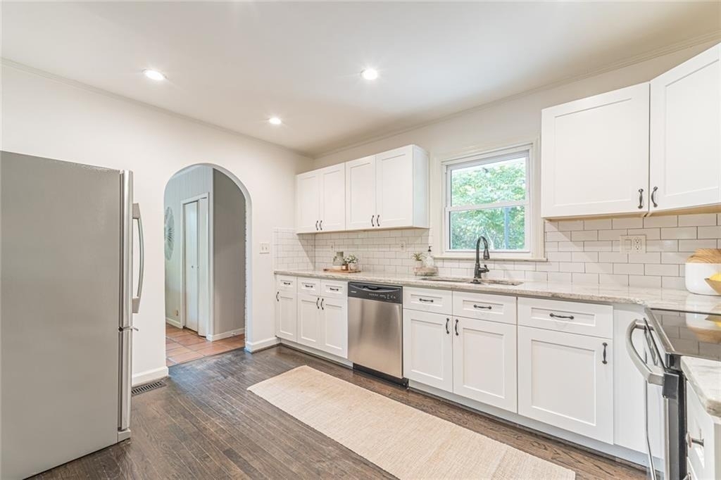 1936 Wellona Place Ne - Photo 4