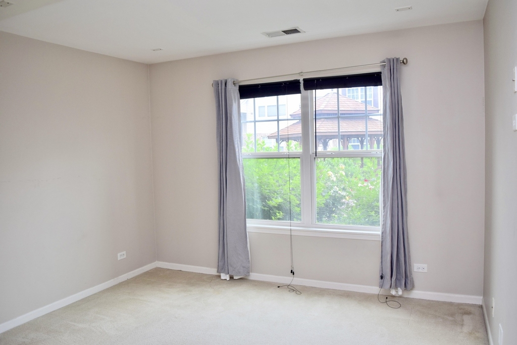 1260 Evergreen Avenue - Photo 21
