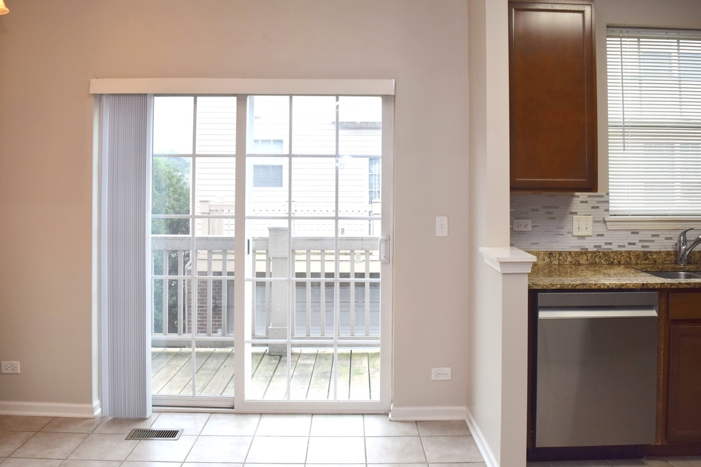 1260 Evergreen Avenue - Photo 6