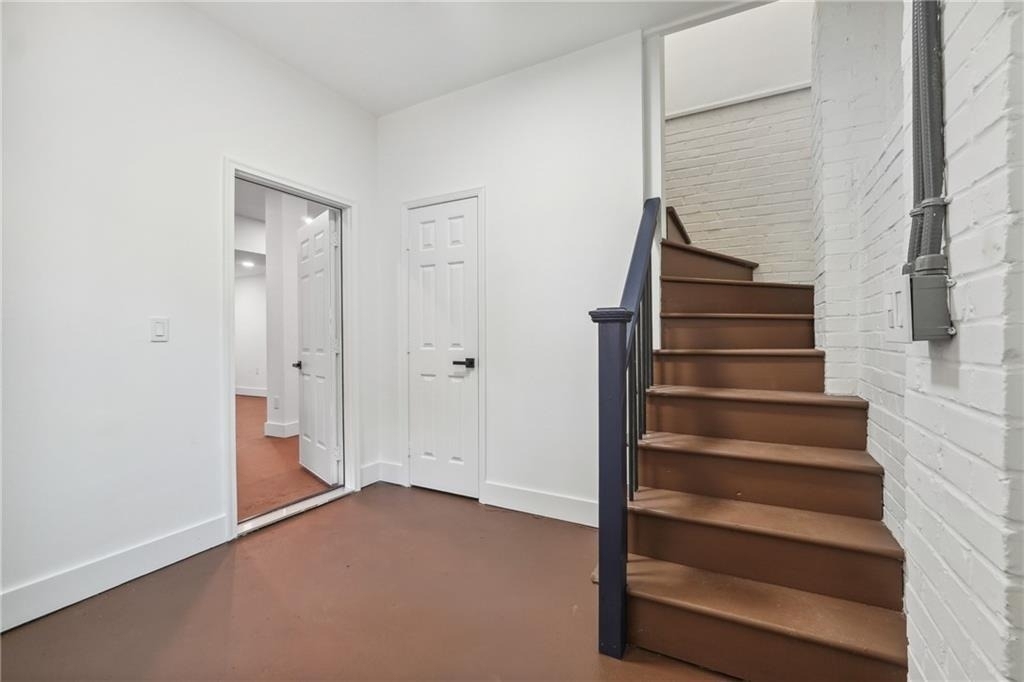 445 Hillside Drive Sw - Photo 18