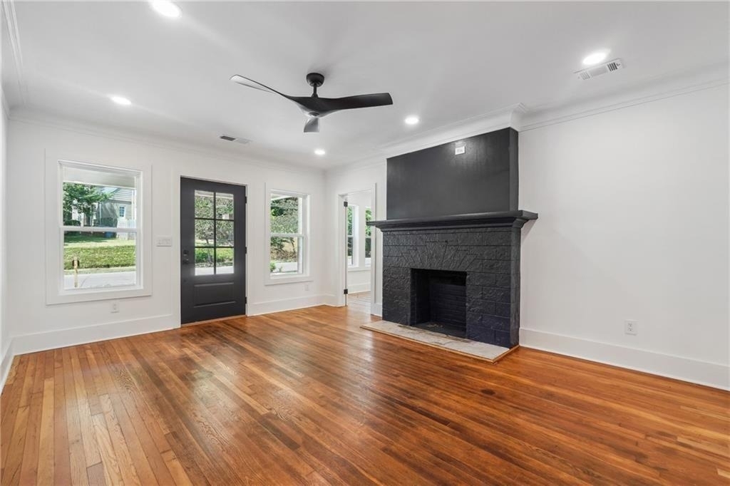 445 Hillside Drive Sw - Photo 4