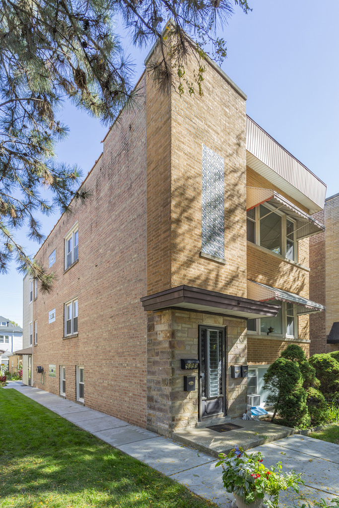 5355 N Central Avenue - Photo 2