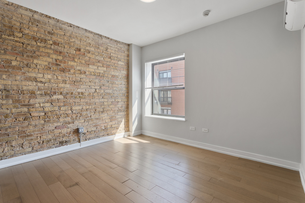 6019 N Winthrop Avenue - Photo 3