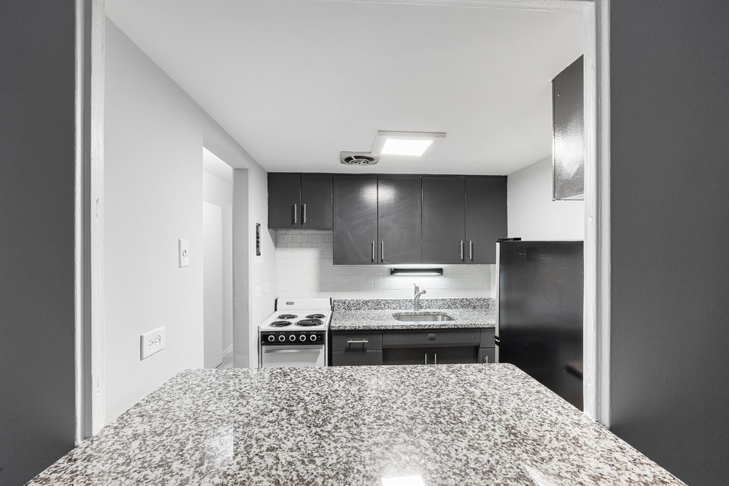 6012 N Kenmore Avenue - Photo 5
