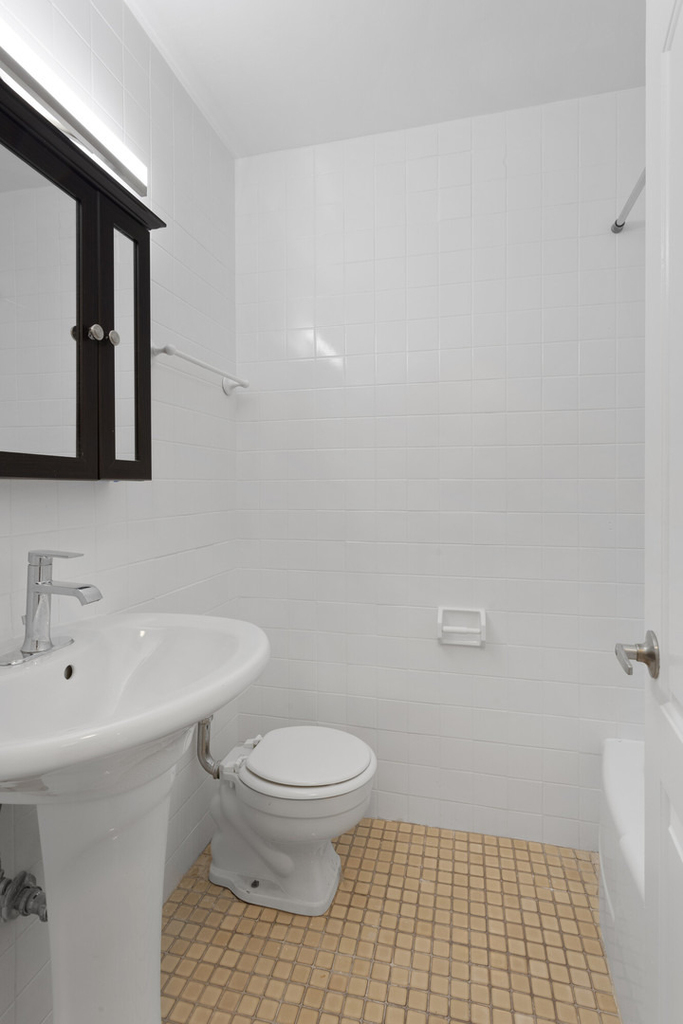 5858 N Sheridan Road - Photo 11