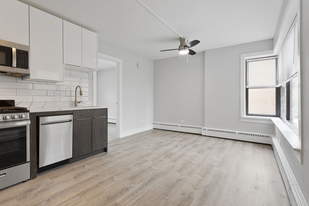 5858 N Sheridan Road - Photo 1