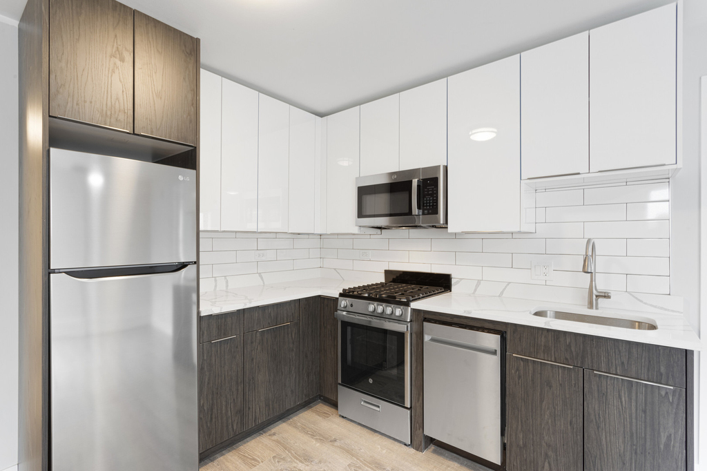 5858 N Sheridan Road - Photo 2
