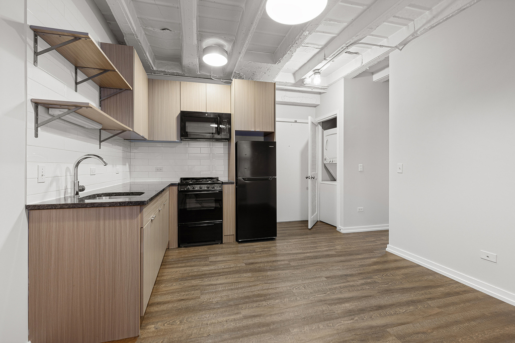 5718 N Winthrop Avenue - Photo 3