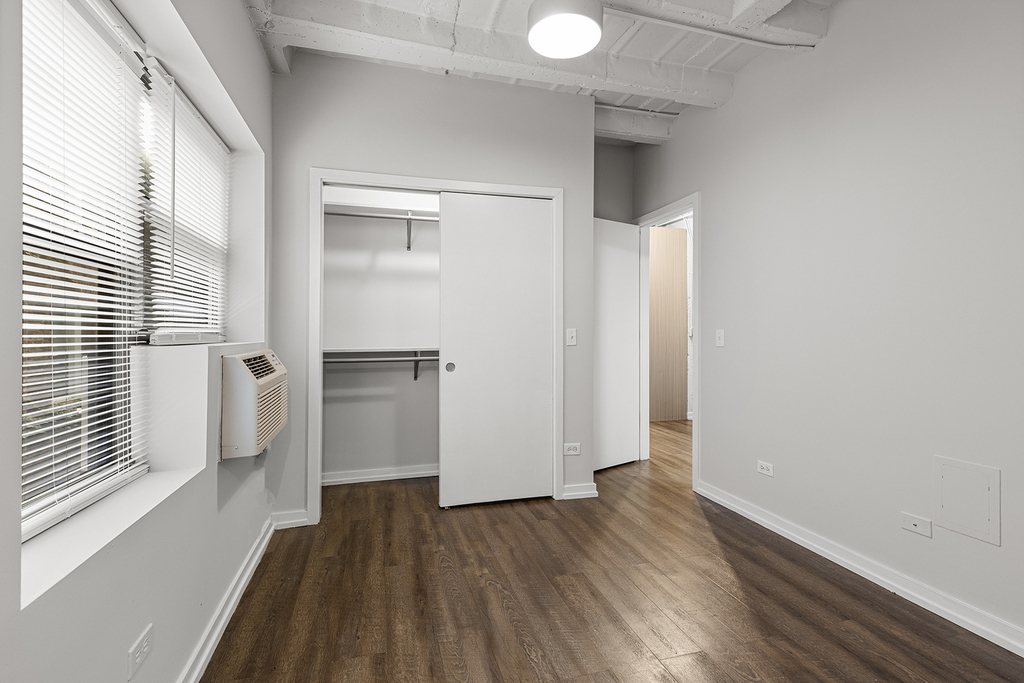 5718 N Winthrop Avenue - Photo 6