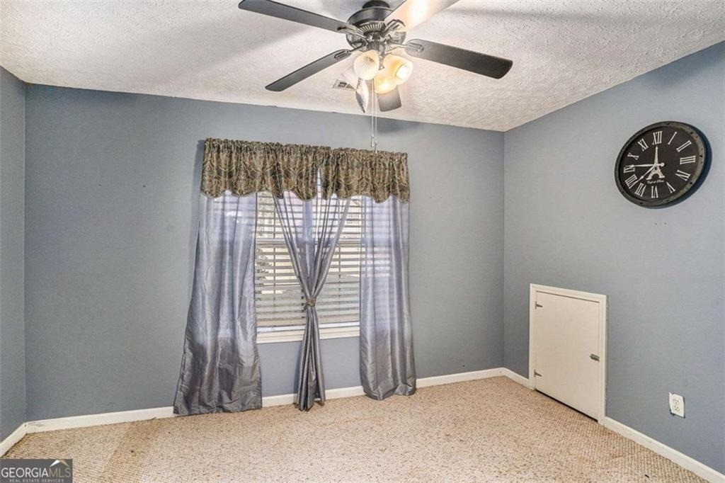 2733 Cedar Tree Lane - Photo 2