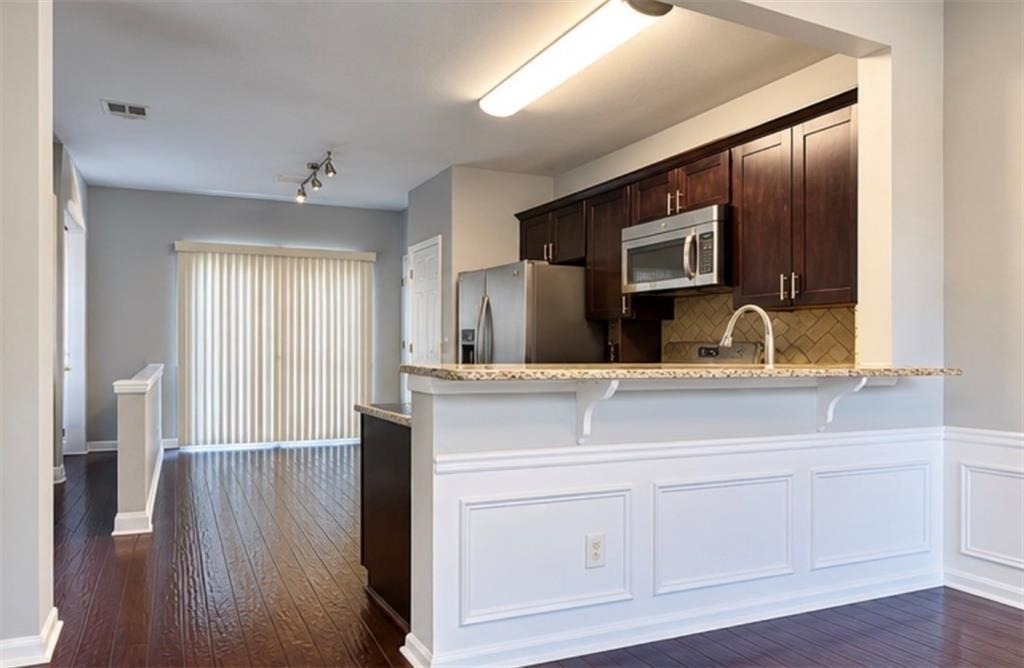 3087 Commonwealth Way - Photo 4
