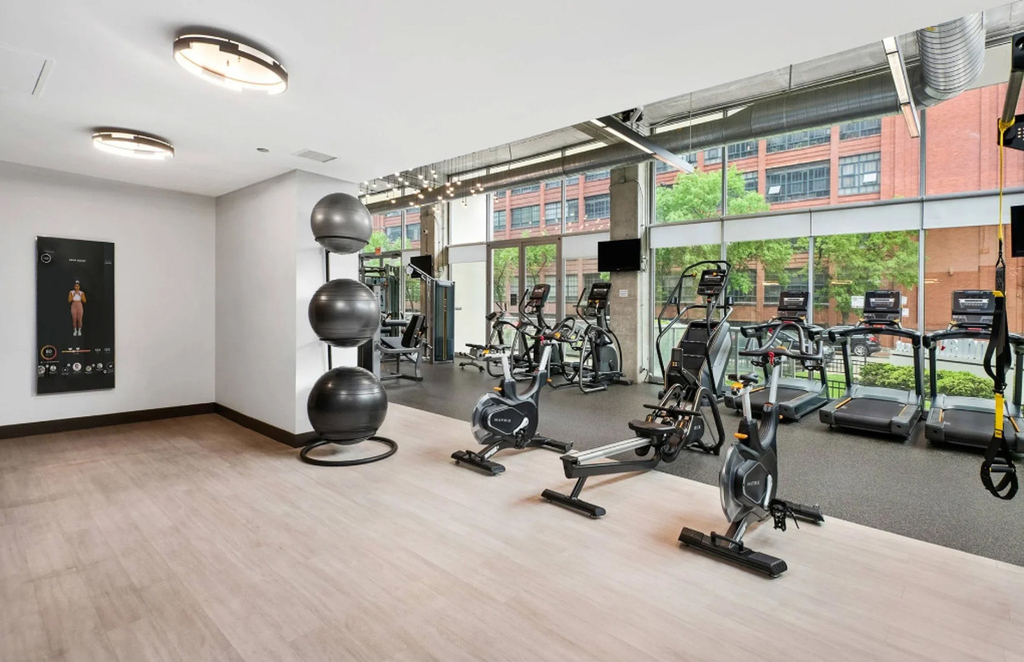 910 W Huron Street - Photo 16