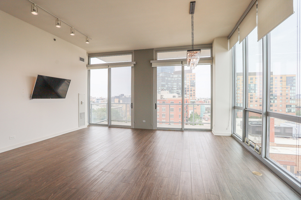 910 W Huron Street - Photo 3