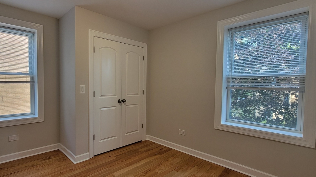 2840 W Arthur Street - Photo 9